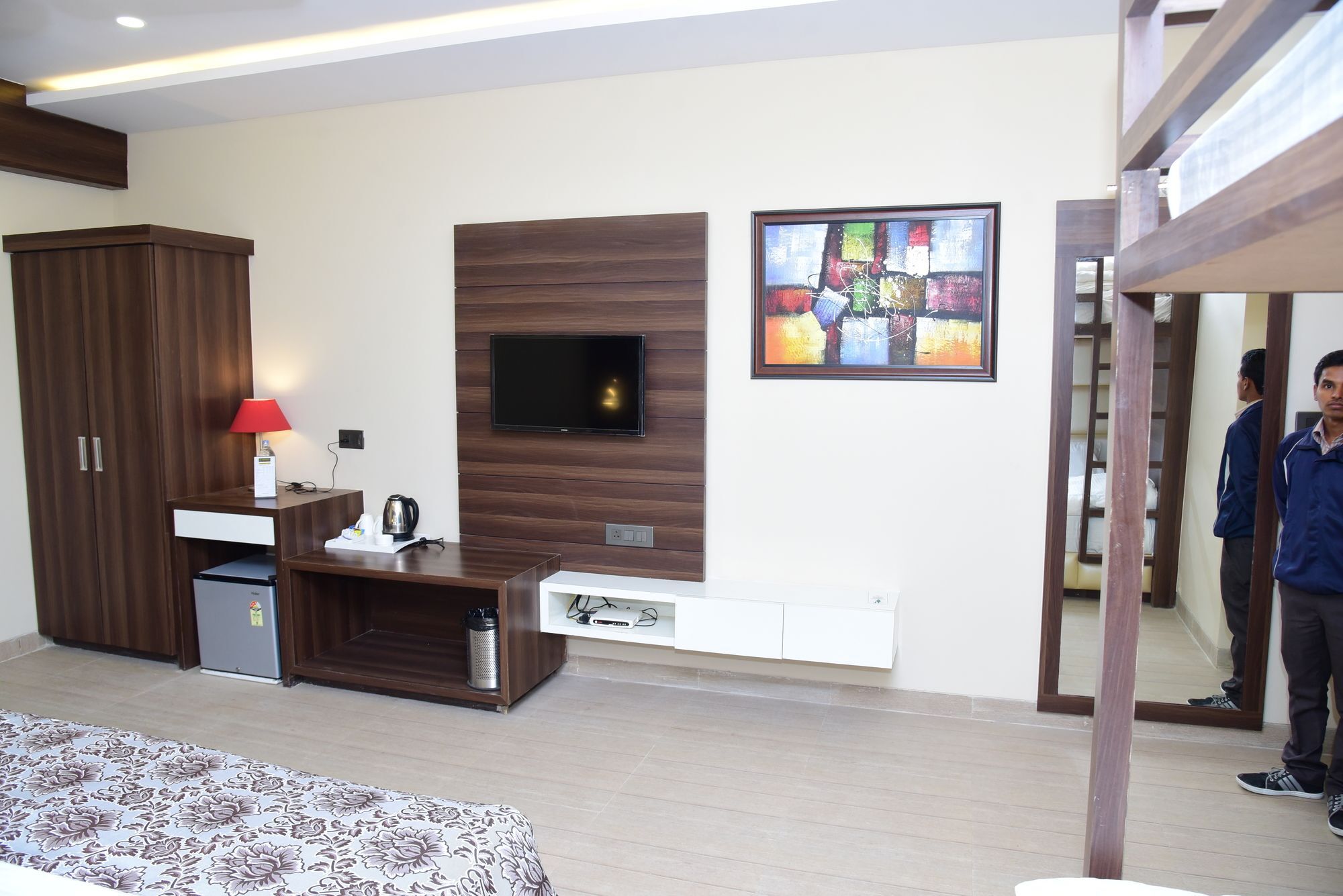 Hotel Moments à Lucknow Extérieur photo